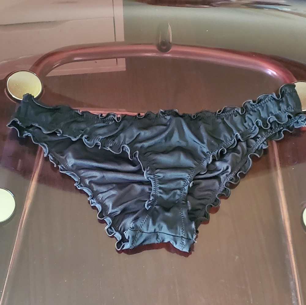 Small ruffled Bikini Bottom
